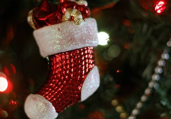 Sit back, grab a hot chocolate, and enjoy learning about Christmas stockings, the second ritual in our series of favorite famous Christmas traditions.